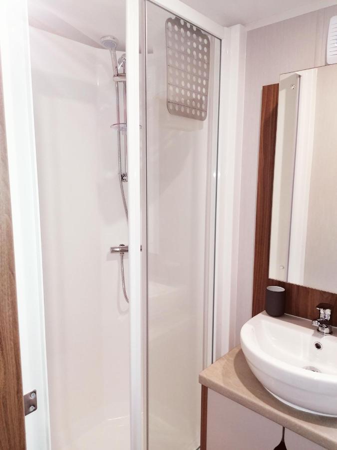 Lytchett Bay View Villa Poole Esterno foto