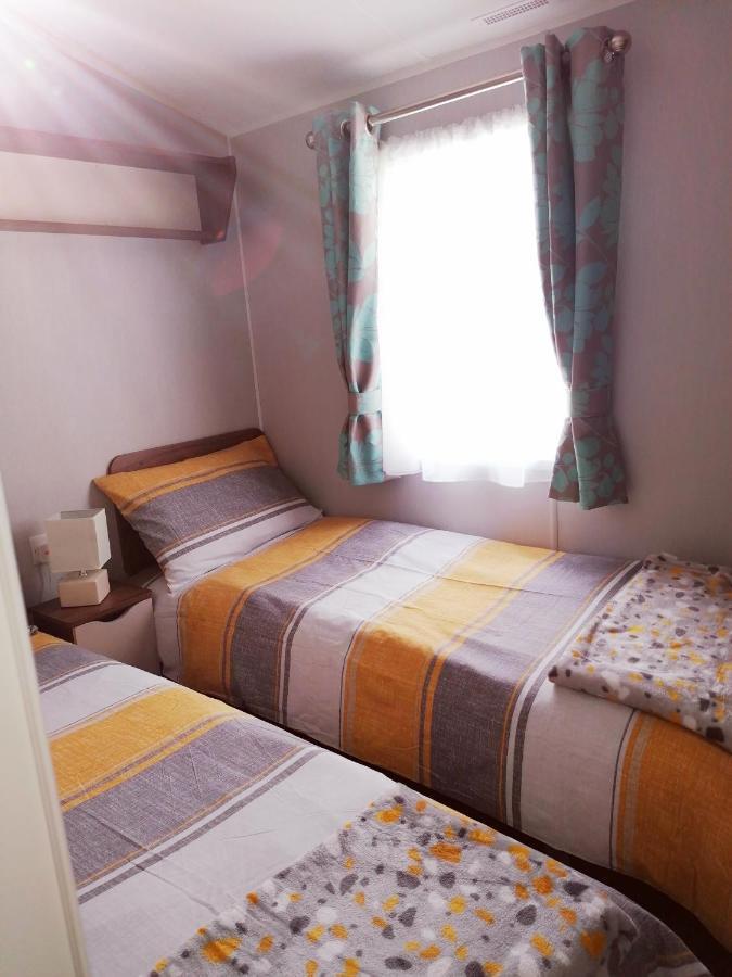 Lytchett Bay View Villa Poole Esterno foto